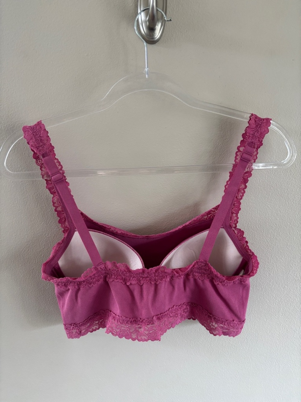 Victoria’s Secret PINK lightly lined lace bra - Picture 3 of 11